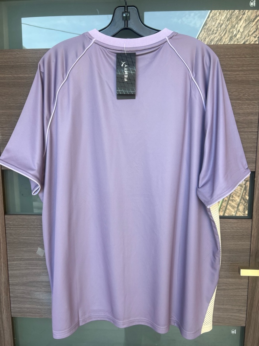 NWT UNISEX FENTY X PUMA Unisex Short Sleeve Jersey - Picture 3 of 5